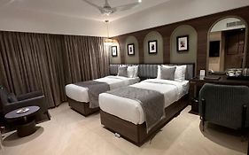 Hotel Tunga International Mumbai 3*